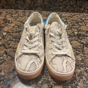 Dolce Vita Womens Shoes Size 6.5